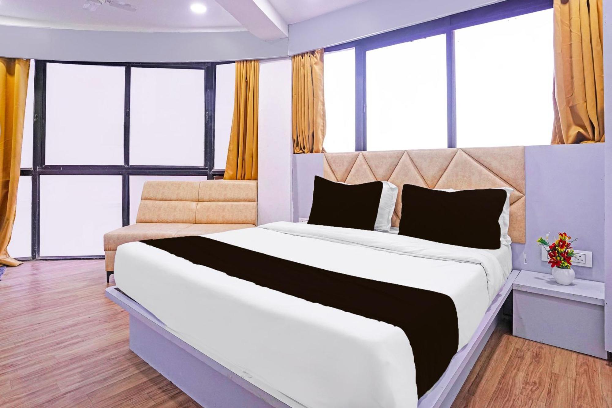 Hotel O Patang 24 Ahmedabad Exterior foto