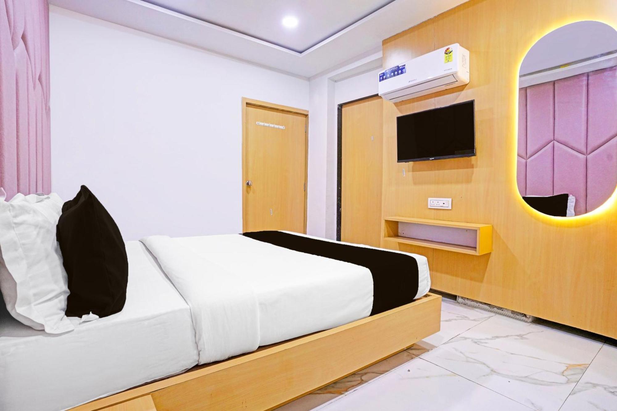 Hotel O Patang 24 Ahmedabad Exterior foto
