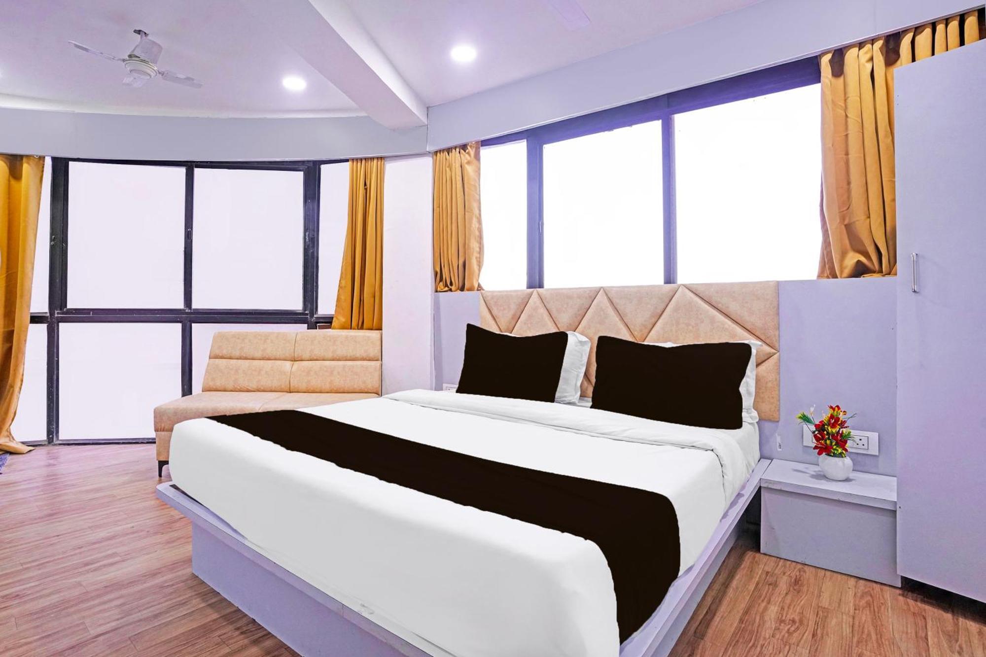 Hotel O Patang 24 Ahmedabad Exterior foto